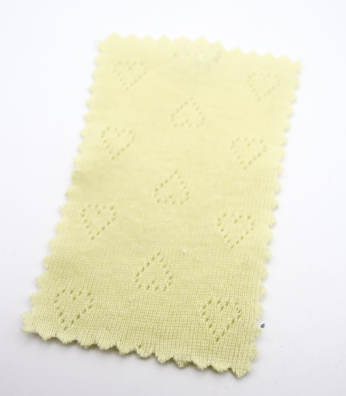 【25SS-032】ハート柄針抜きフライス　/0.5ｙあたり=～655円