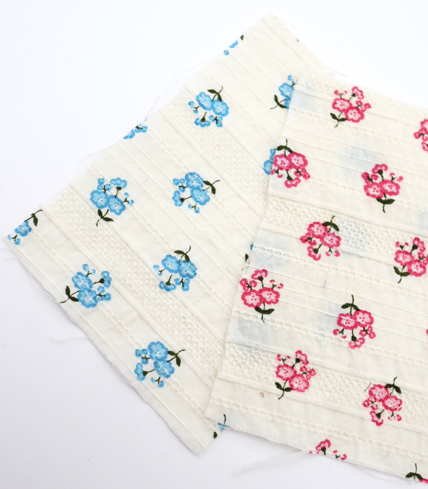 【25SS-445】小花柄プリント綿ローンボーダージャガード　/0.5ｙあたり=～840円