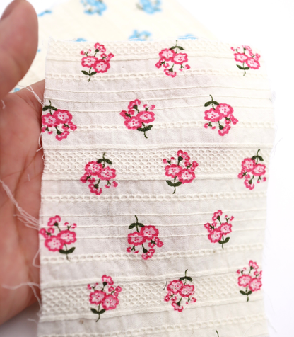 【25SS-445】小花柄プリント綿ローンボーダージャガード　/0.5ｙあたり=～840円