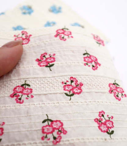 【25SS-445】小花柄プリント綿ローンボーダージャガード　/0.5ｙあたり=～840円