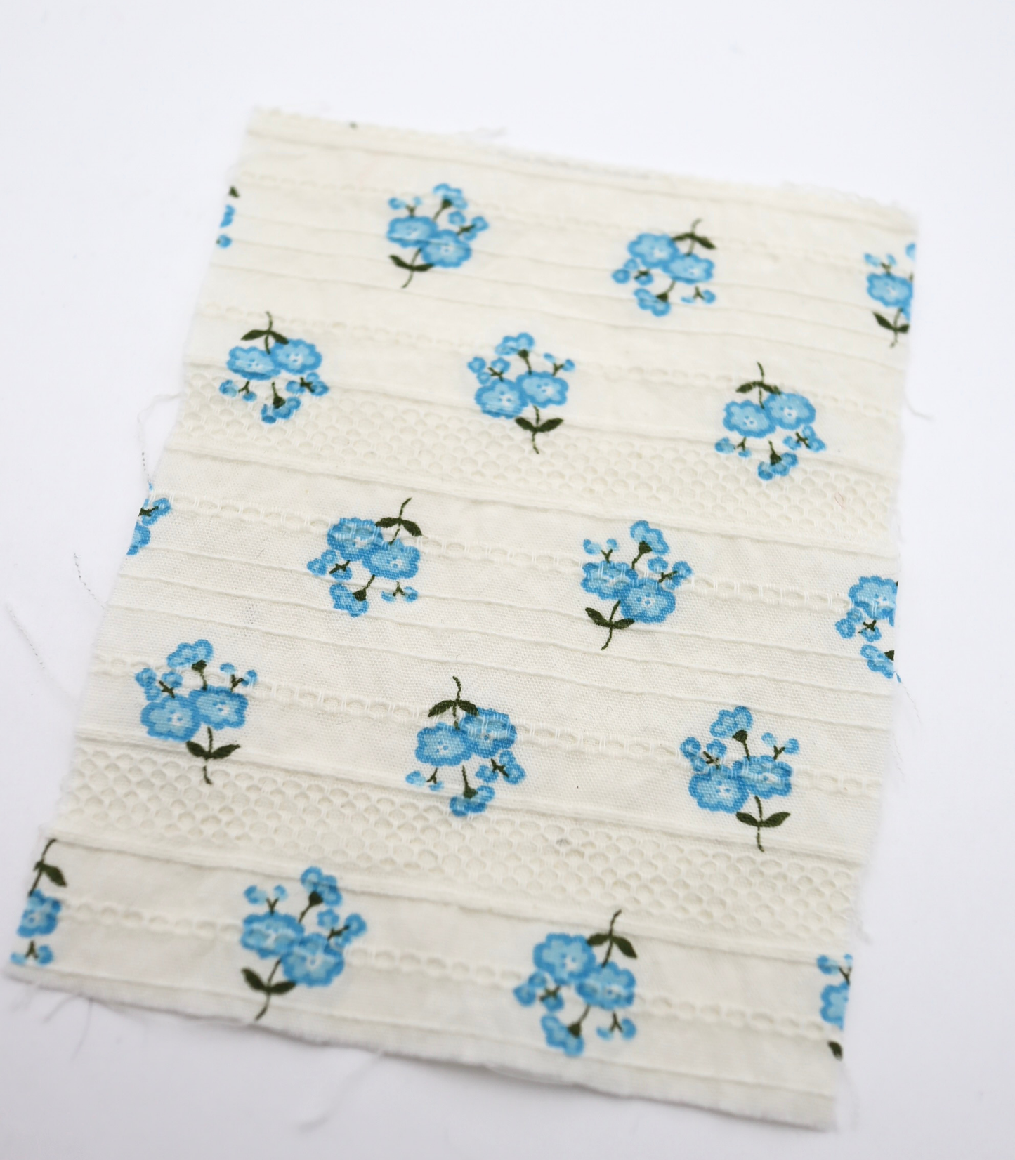 【25SS-445】小花柄プリント綿ローンボーダージャガード　/0.5ｙあたり=～840円