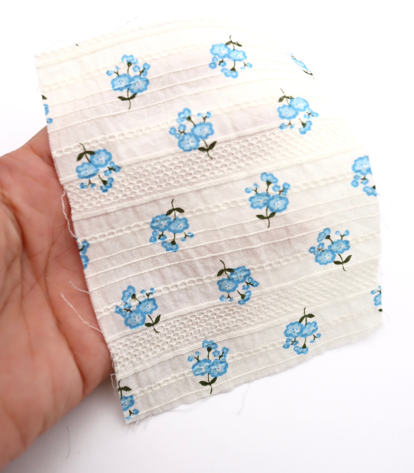 【25SS-445】小花柄プリント綿ローンボーダージャガード　/0.5ｙあたり=～840円