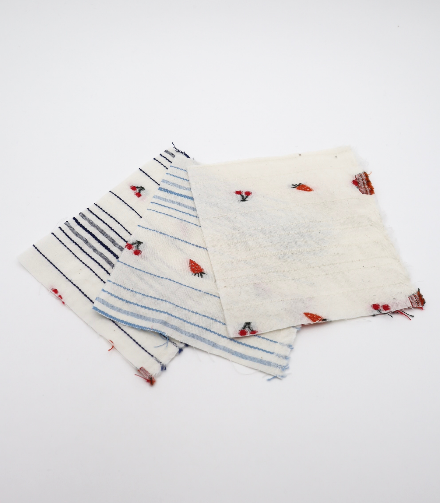 【25SS-444】サクランボ×イチゴ×ボーダー綿ローンジャガード　/0.5ｙあたり=～890円