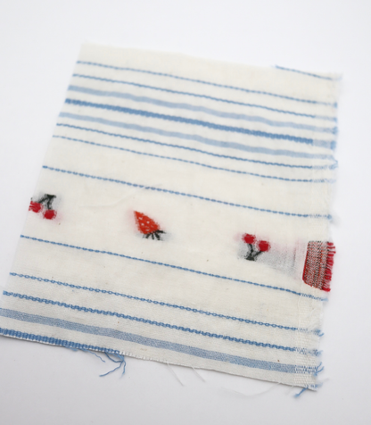 【25SS-444】サクランボ×イチゴ×ボーダー綿ローンジャガード　/0.5ｙあたり=～890円