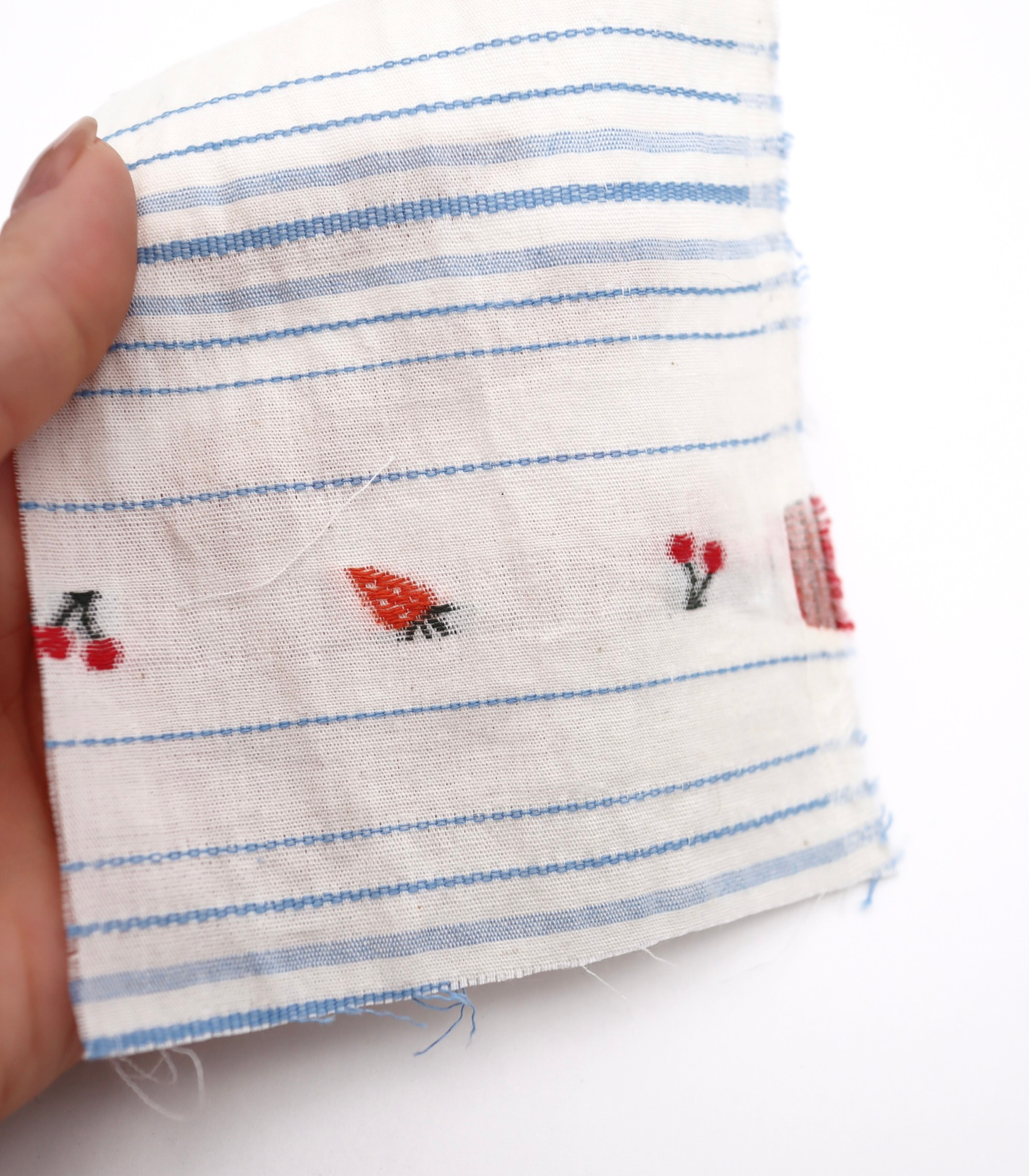 【25SS-444】サクランボ×イチゴ×ボーダー綿ローンジャガード　/0.5ｙあたり=～890円