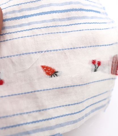 【25SS-444】サクランボ×イチゴ×ボーダー綿ローンジャガード　/0.5ｙあたり=～890円