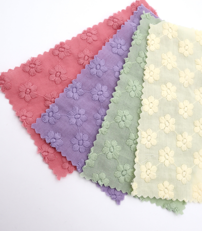 【25SS-454】花柄刺繍綿ローン　/0.5ｙあたり=～1300円