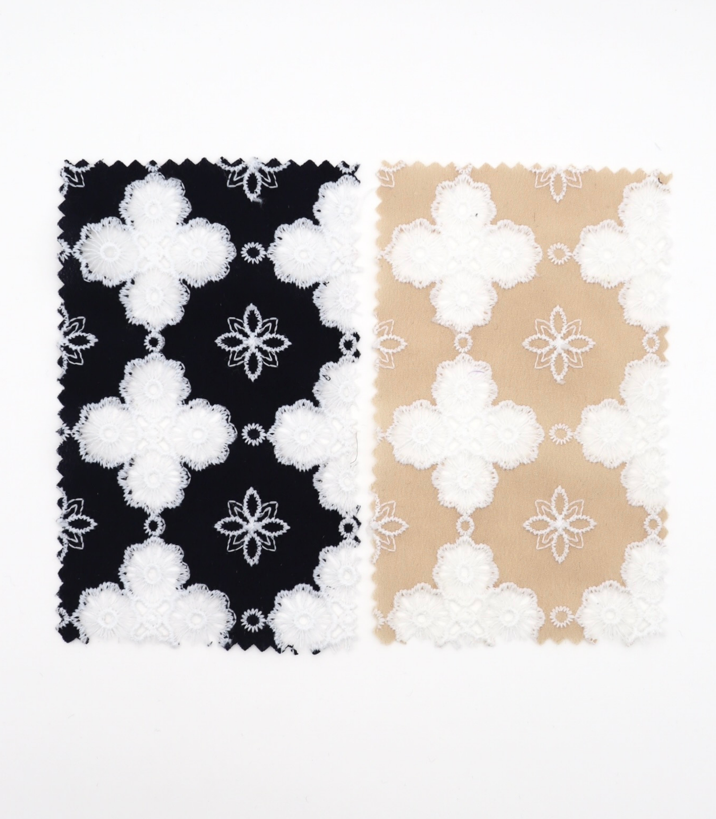 高密度アイレット×大花柄刺繍シフォン生地｜【生地幅】約122センチ 【混率】ポリエステル100％｜春夏ブラウス・ドレス・ドッグウェア向け