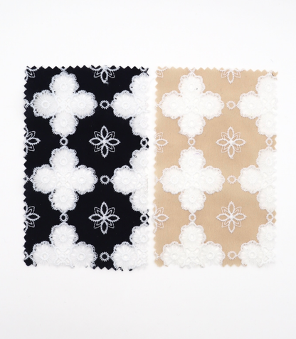 高密度アイレット×大花柄刺繍シフォン生地｜【生地幅】約122センチ 【混率】ポリエステル100％｜春夏ブラウス・ドレス・ドッグウェア向け