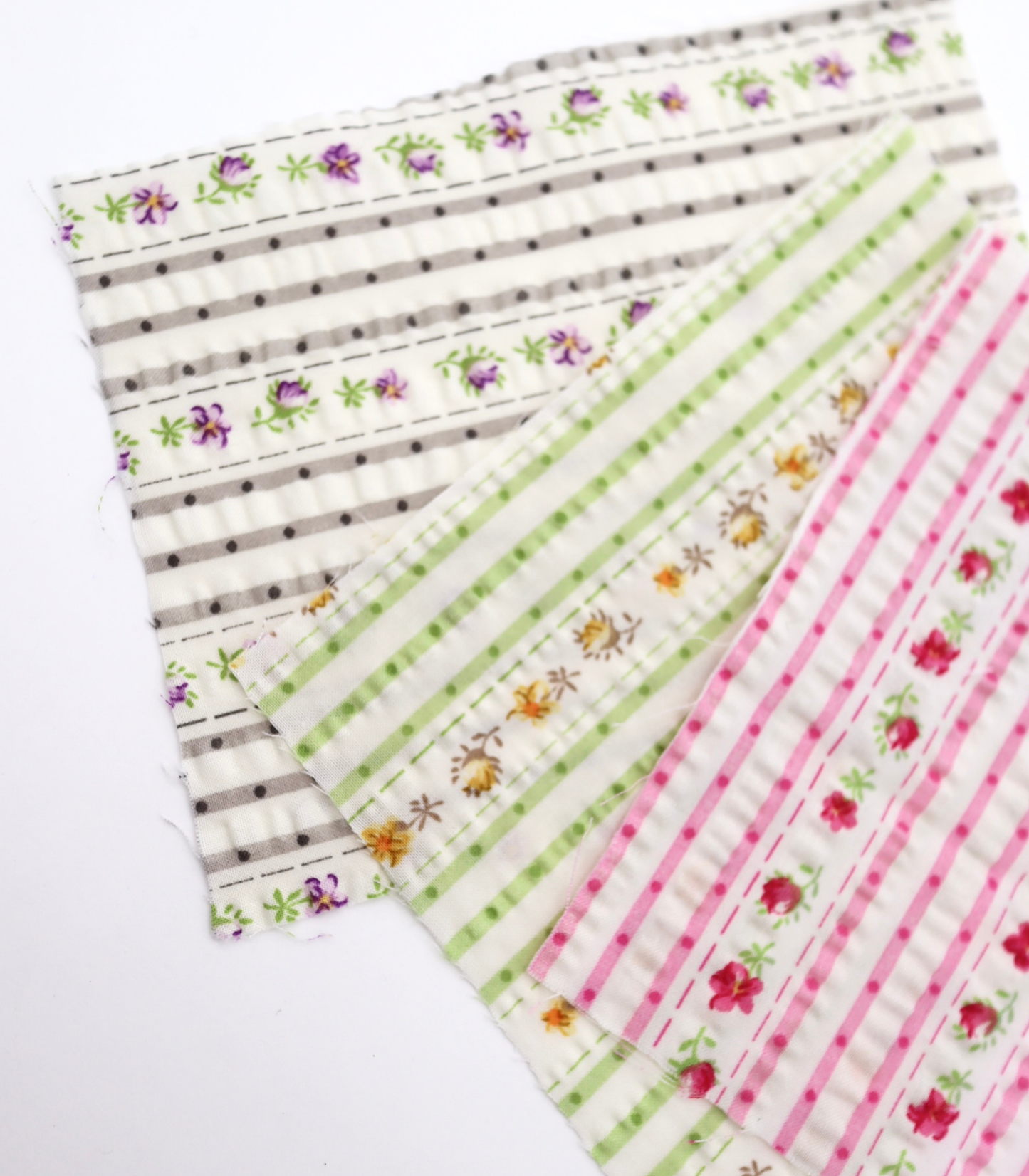 【25SS-446】花柄×ストライププリントサッカー　/0.5ｙあたり=～ 745円