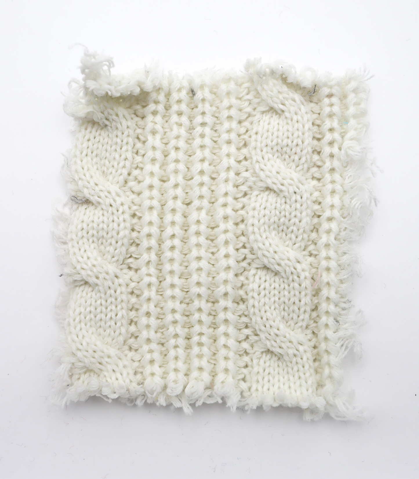 【25SS-061】ケーブルミドルゲージニット　0.5ｙあたり=～1790円