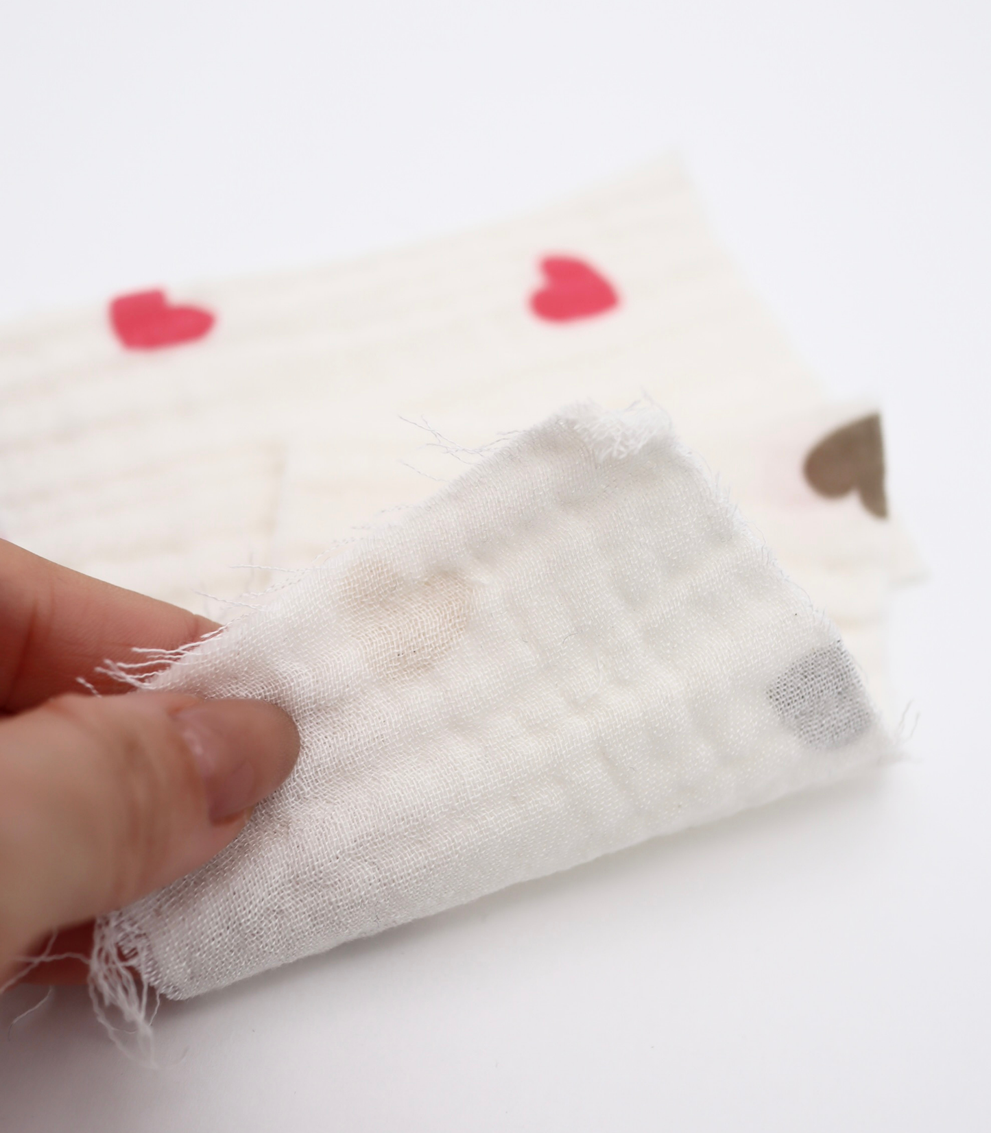 【25SS-293】ハートプリントトリプルガーゼ　/0.5ｙあたり=～980円