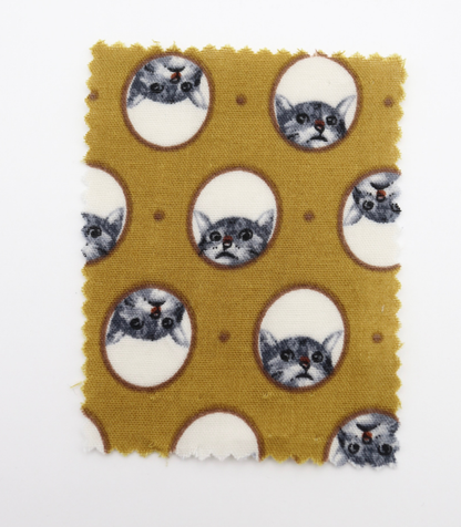 【25SS-290】のぞき見猫ちゃんプリントダブルガーゼ　/0.5ｙあたり=～850円