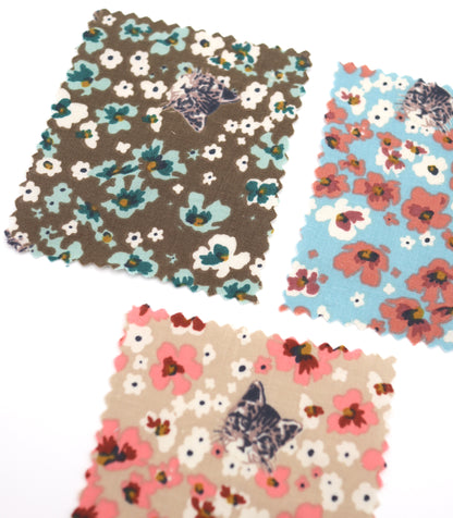 【25SS-230】小花にうもれるねこちゃんプリント綿ローン　/0.5ｙあたり = ～805円