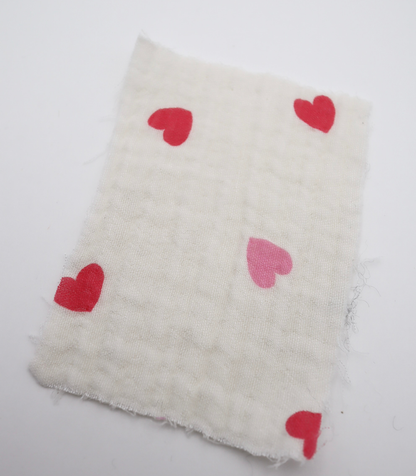 【25SS-293】ハートプリントトリプルガーゼ　/0.5ｙあたり=～980円