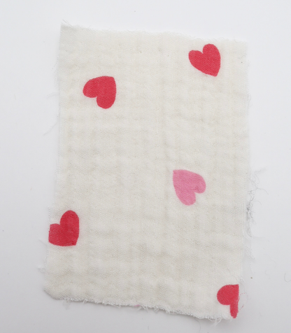 【25SS-293】ハートプリントトリプルガーゼ　/0.5ｙあたり=～980円