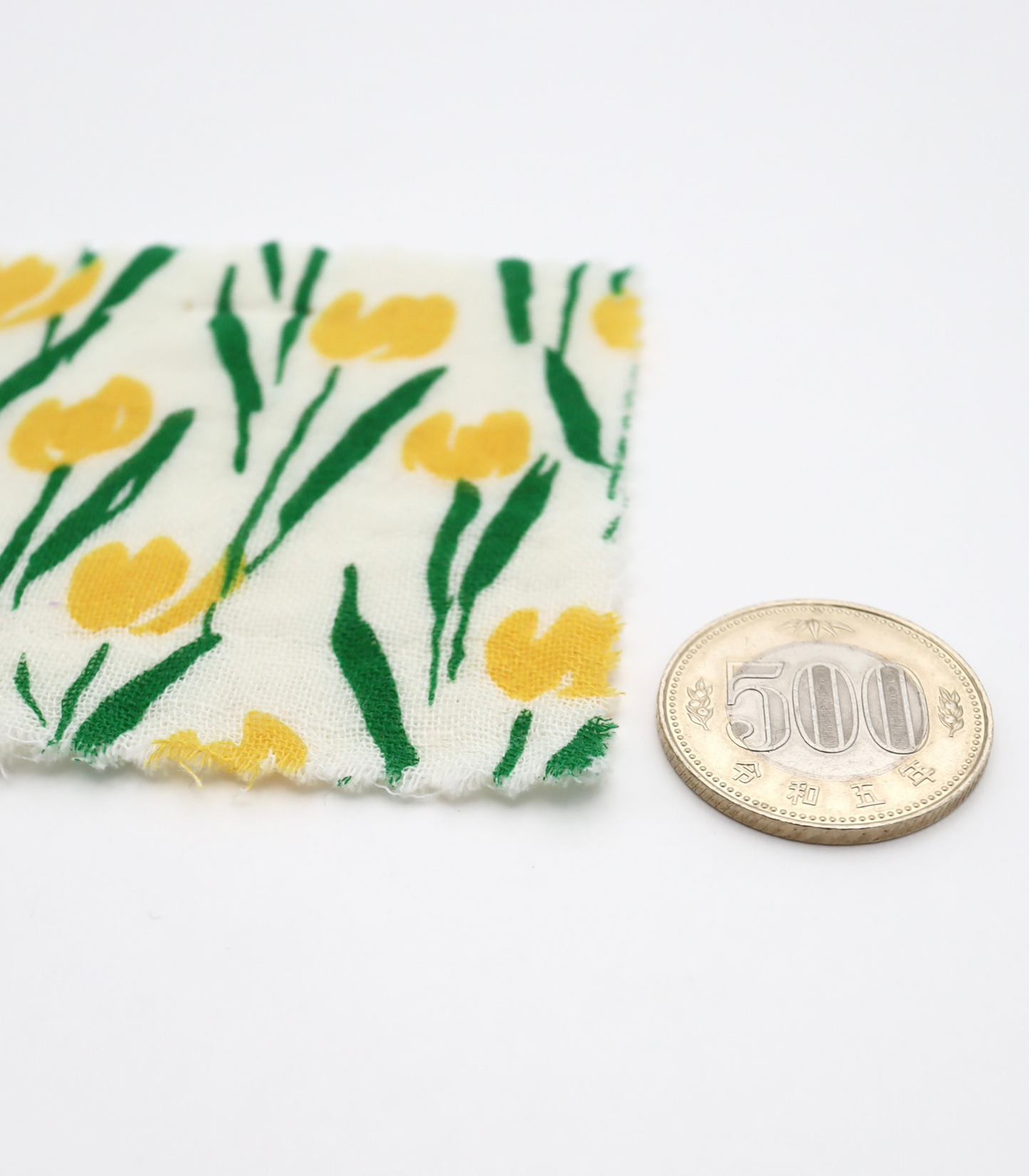 【25SS-285】チューリッププリントトリプルガーゼ　/0.5ｙあたり=～1025円