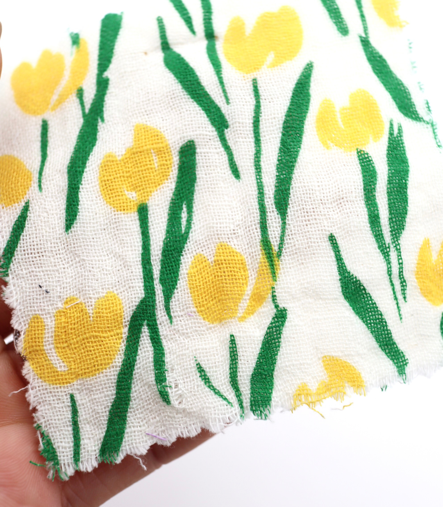 【25SS-285】チューリッププリントトリプルガーゼ　/0.5ｙあたり=～1025円