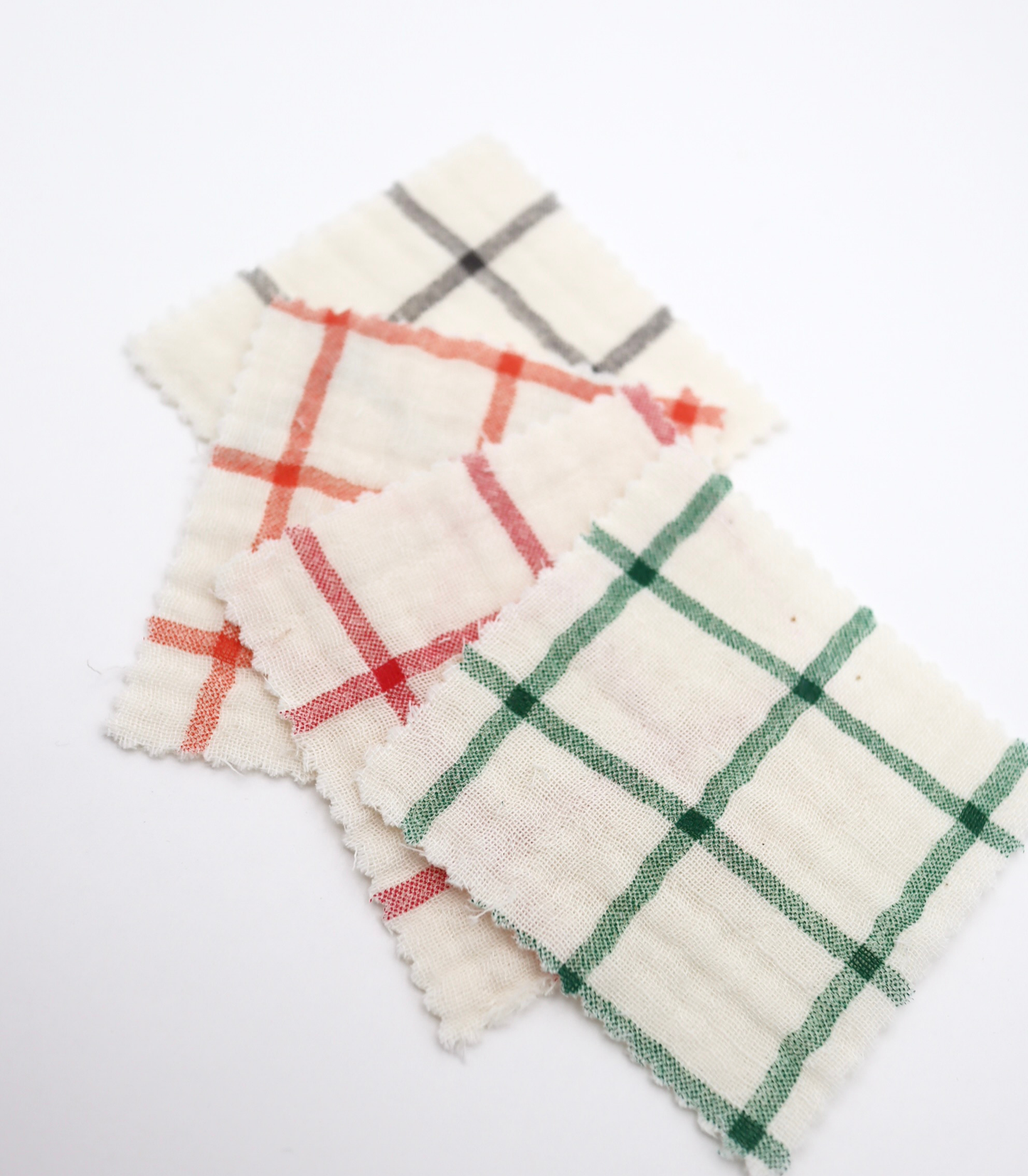 【25SS-066】チェックプリントトリプルガーゼ　/0.5ｙあたり=～1025円