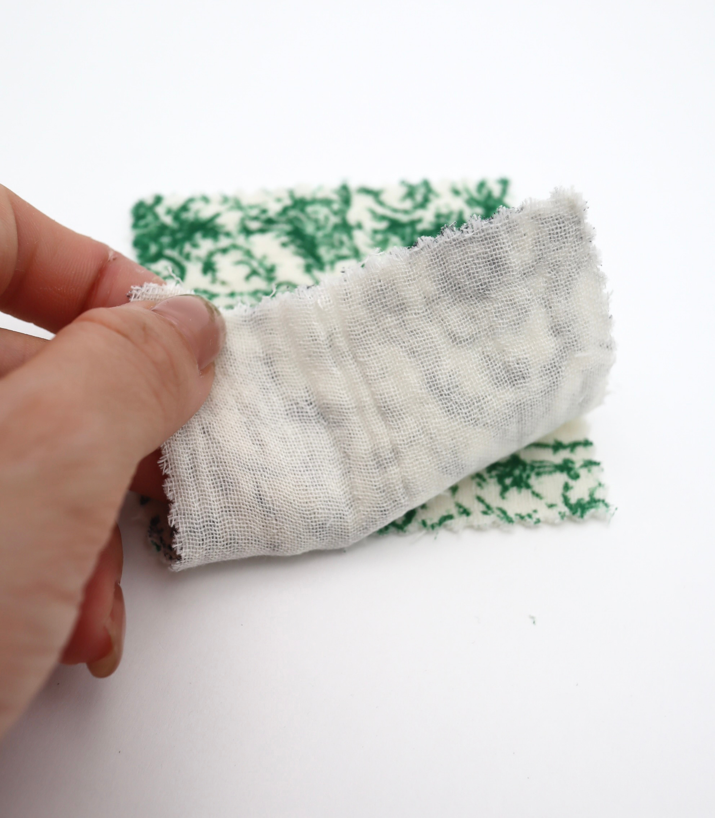 【25SS-287】草木柄プリントトリプルガーゼ　/0.5ｙあたり=～1025円