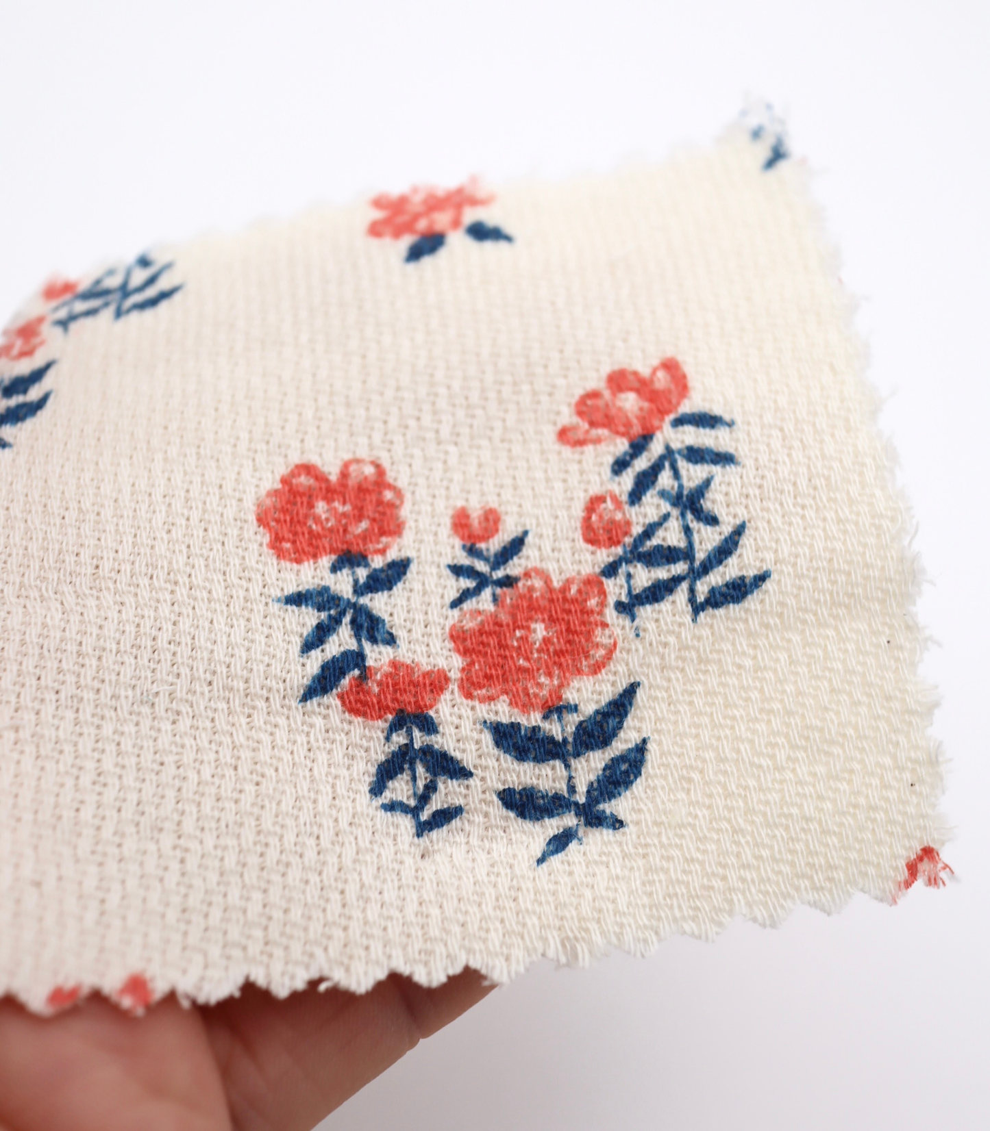 【25SS-276】フラワープリントダブルガーゼ　0.5ｙあたり=～965円