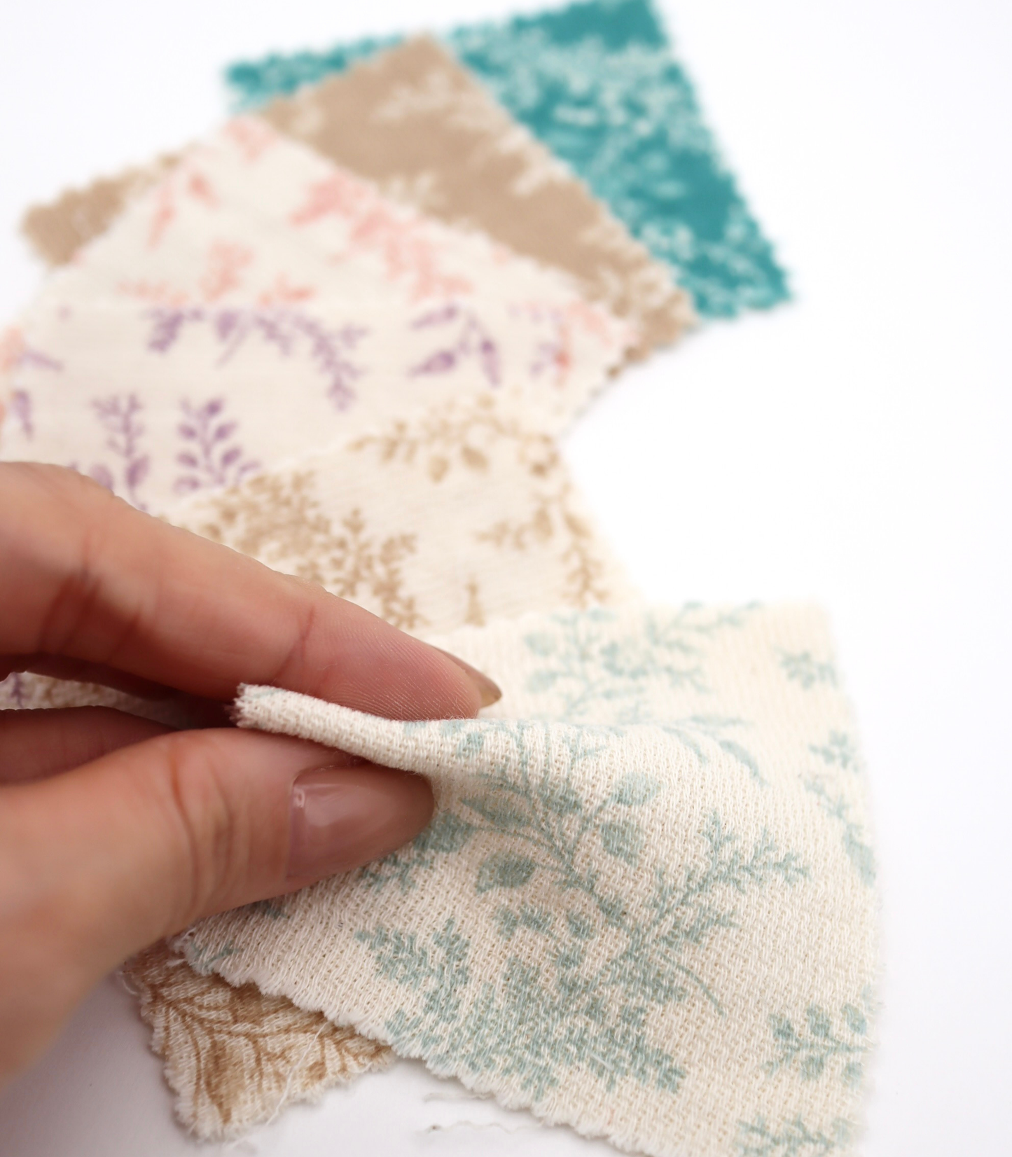 【25SS-271】草木柄プリントダブルガーゼ　/0.5ｙあたり=～965円