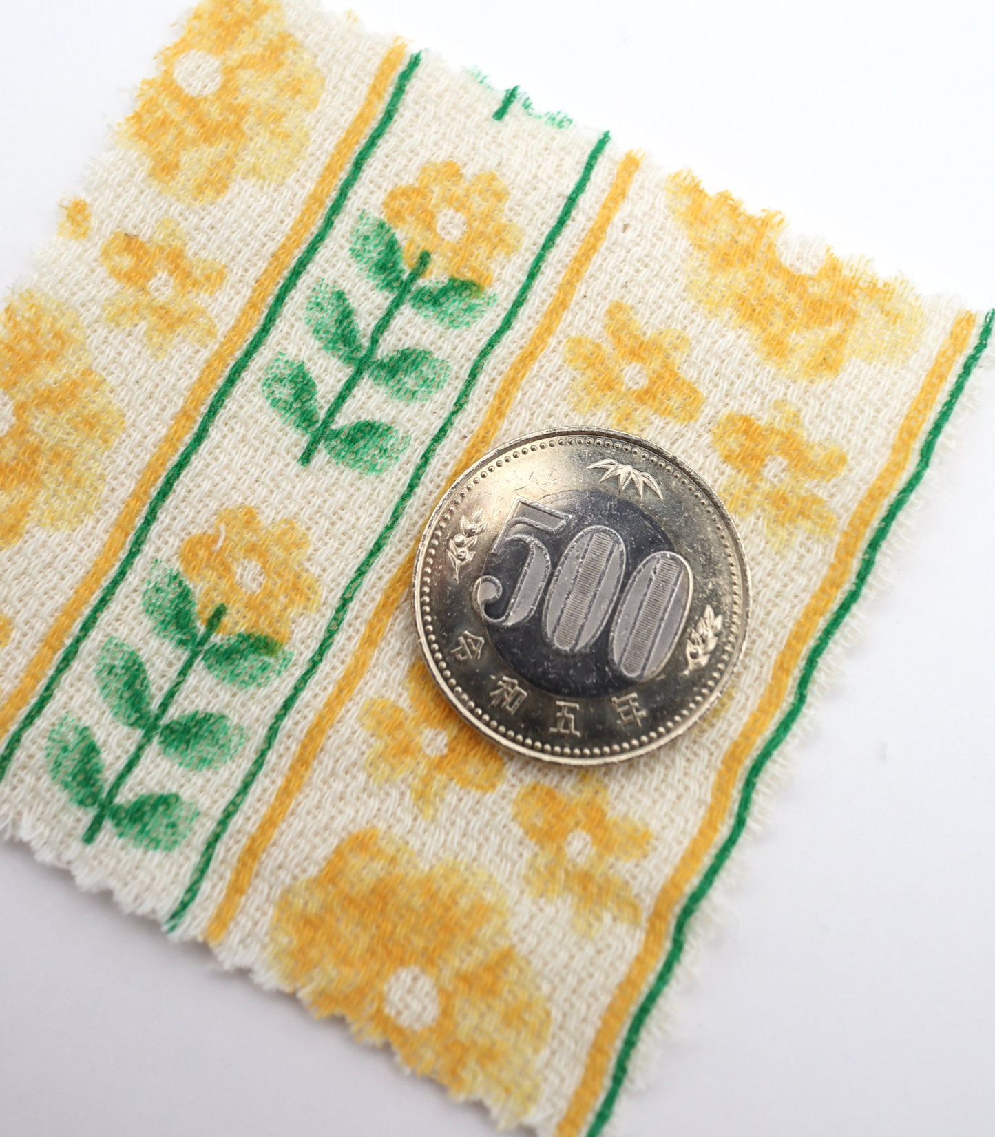 【25SS-272】ストライプフラワープリントダブルガーゼ　/0.5ｙあたり=～965円