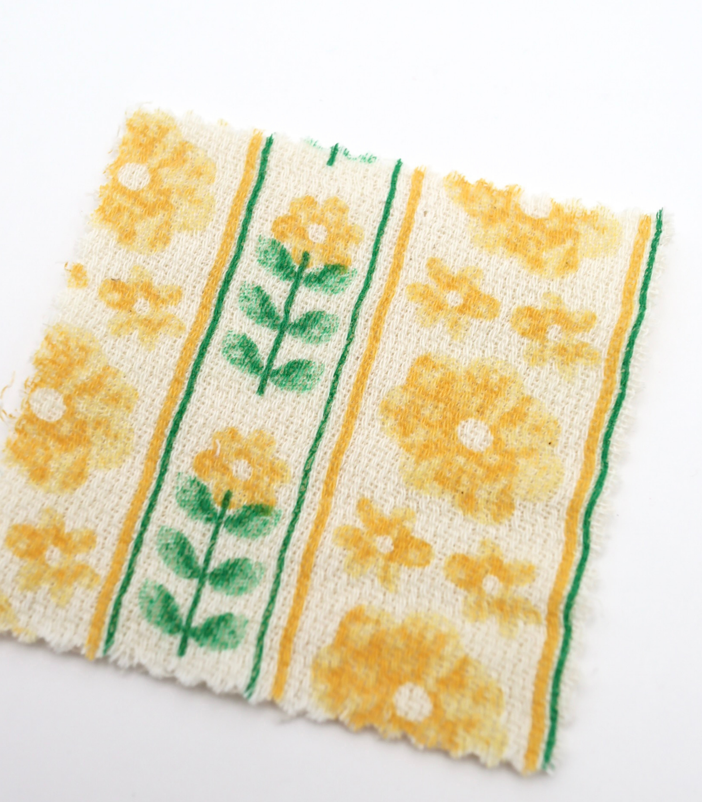 【25SS-272】ストライプフラワープリントダブルガーゼ　/0.5ｙあたり=～965円