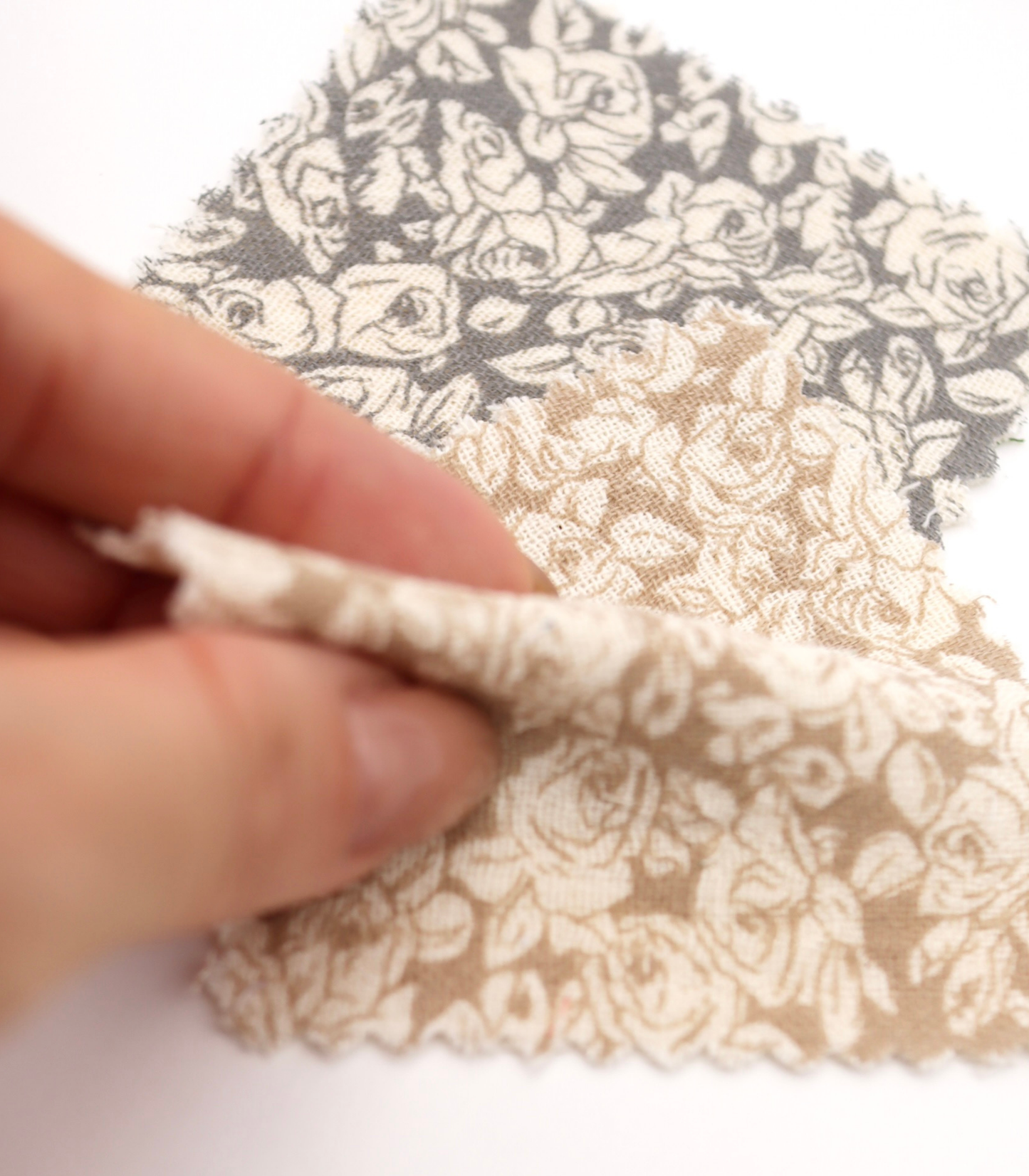 【25SS-273】ローズプリントダブルガーゼ　/0.5ｙあたり=～965円