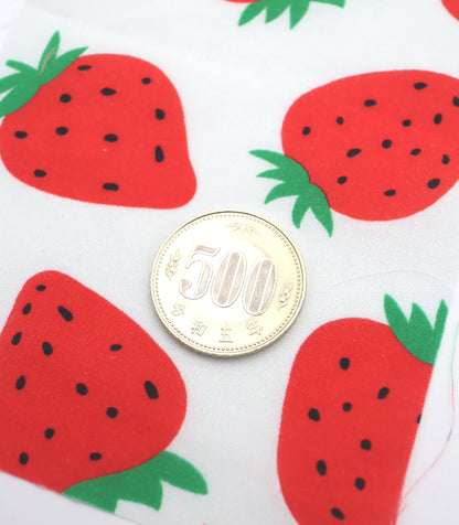 【25SS-242】イチゴプリント綿ローン　/0.5ｙあたり = ～715円