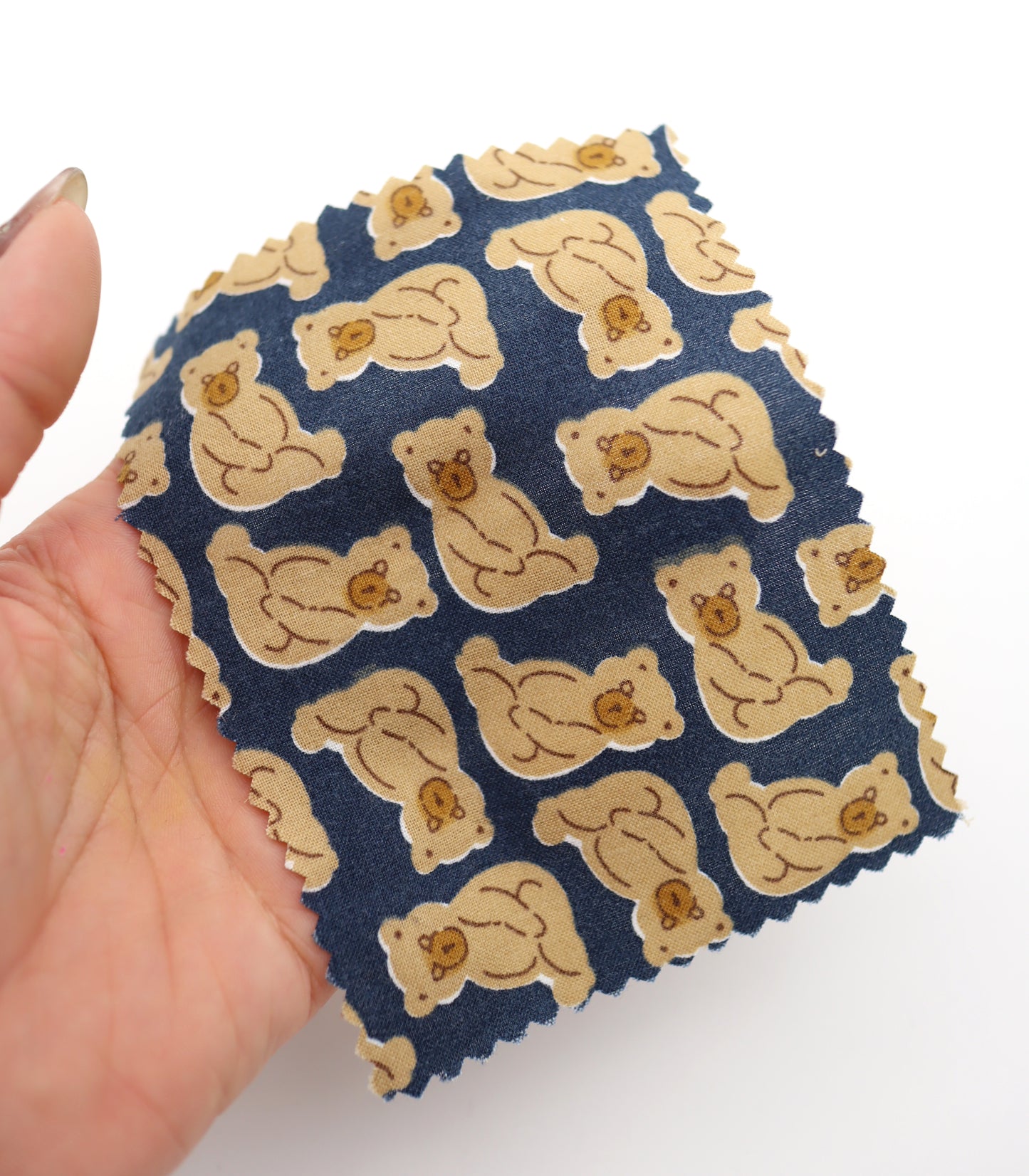 【25SS-228】ぎっしりお座りくまさんプリント綿ローン　/0.5ｙあたり = ～ 805円