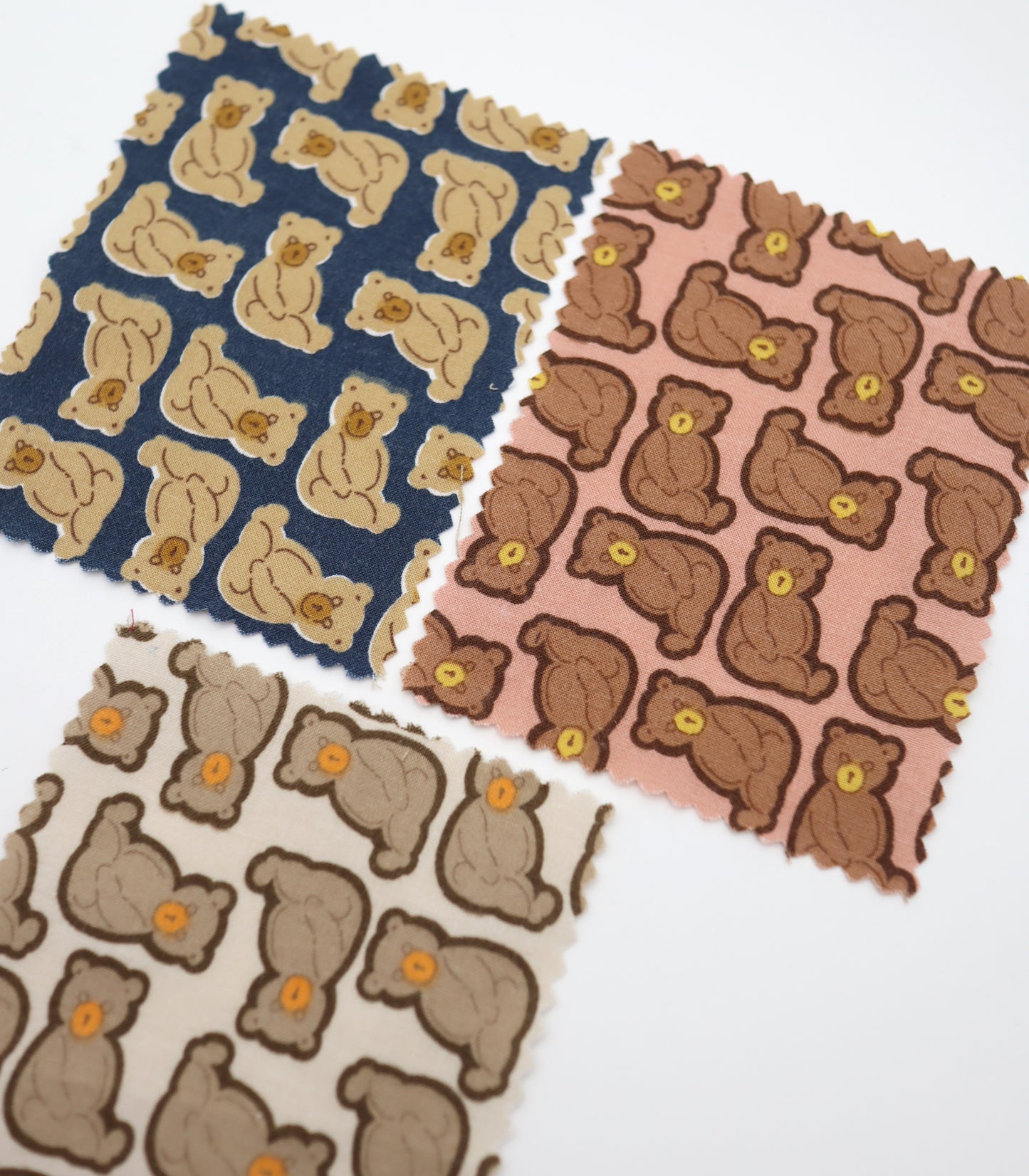 【25SS-228】ぎっしりお座りくまさんプリント綿ローン　/0.5ｙあたり = ～ 805円