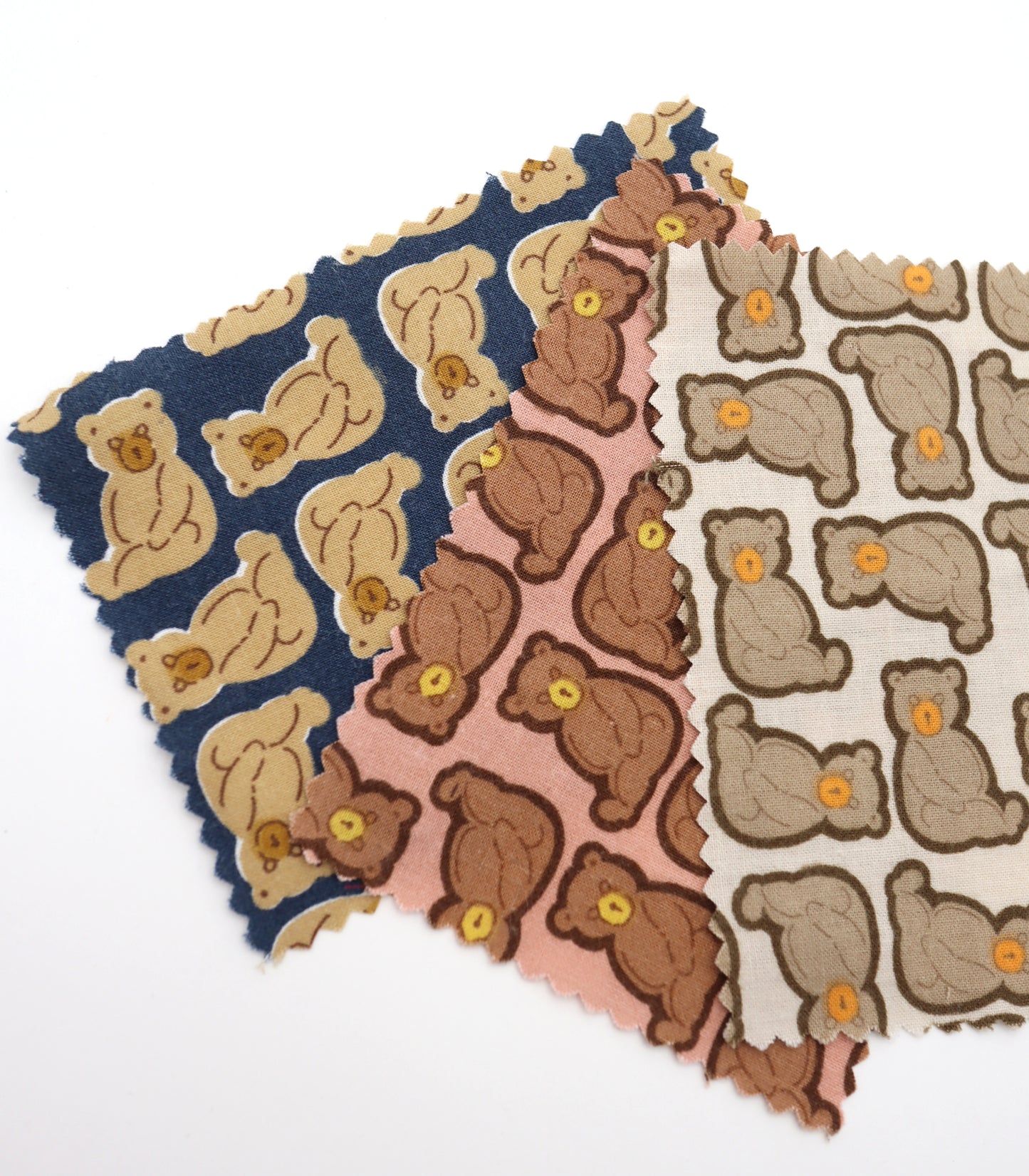 【25SS-228】ぎっしりお座りくまさんプリント綿ローン　/0.5ｙあたり = ～ 805円