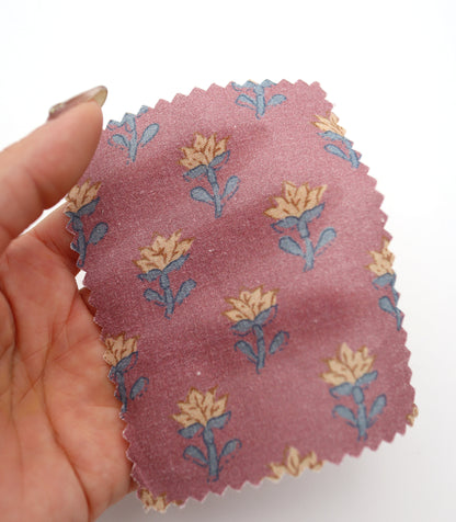 【25SS-239】レトロフラワープリント綿ローン　/0.5ｙあたり = ～920円