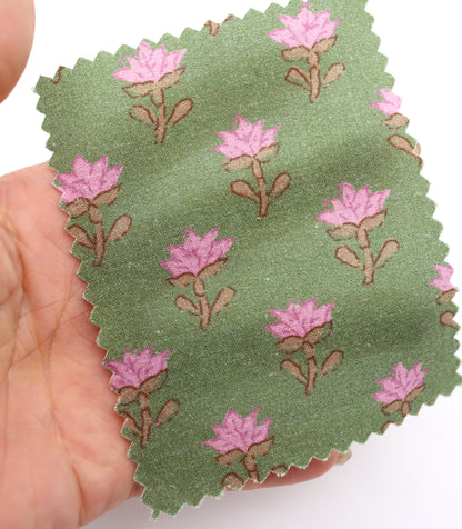 【25SS-239】レトロフラワープリント綿ローン　/0.5ｙあたり = ～920円