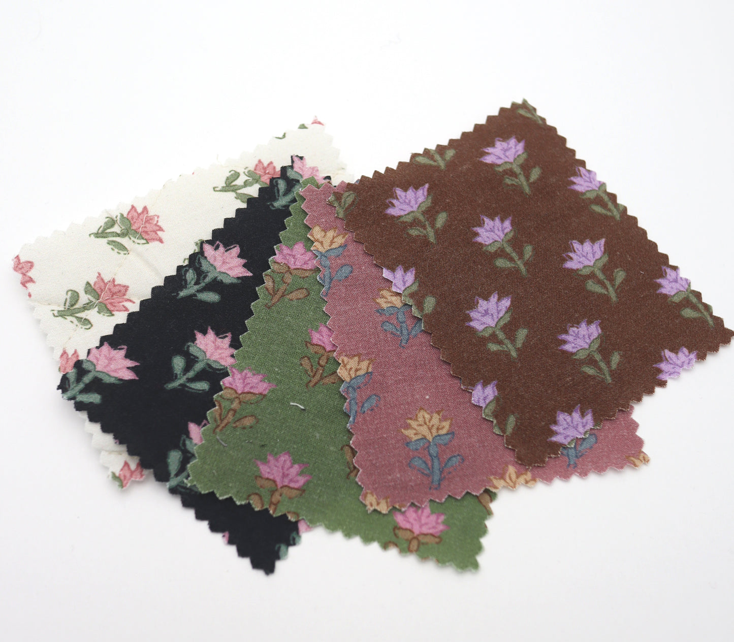 【25SS-239】レトロフラワープリント綿ローン　/0.5ｙあたり = ～920円