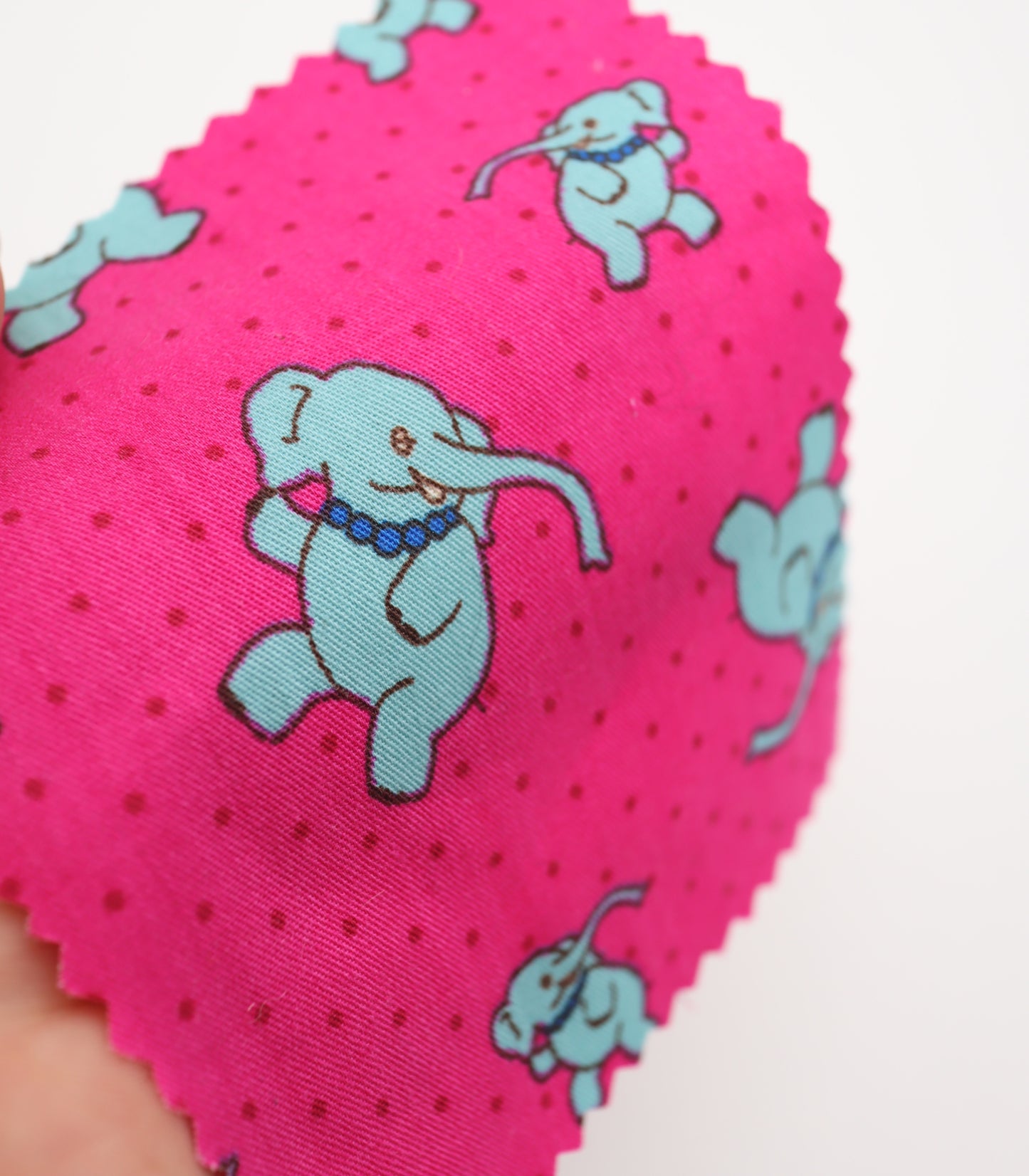 【25SS-233】ゾウさん×ドットプリント綿ローン　/0.5ｙあたり = ～890円