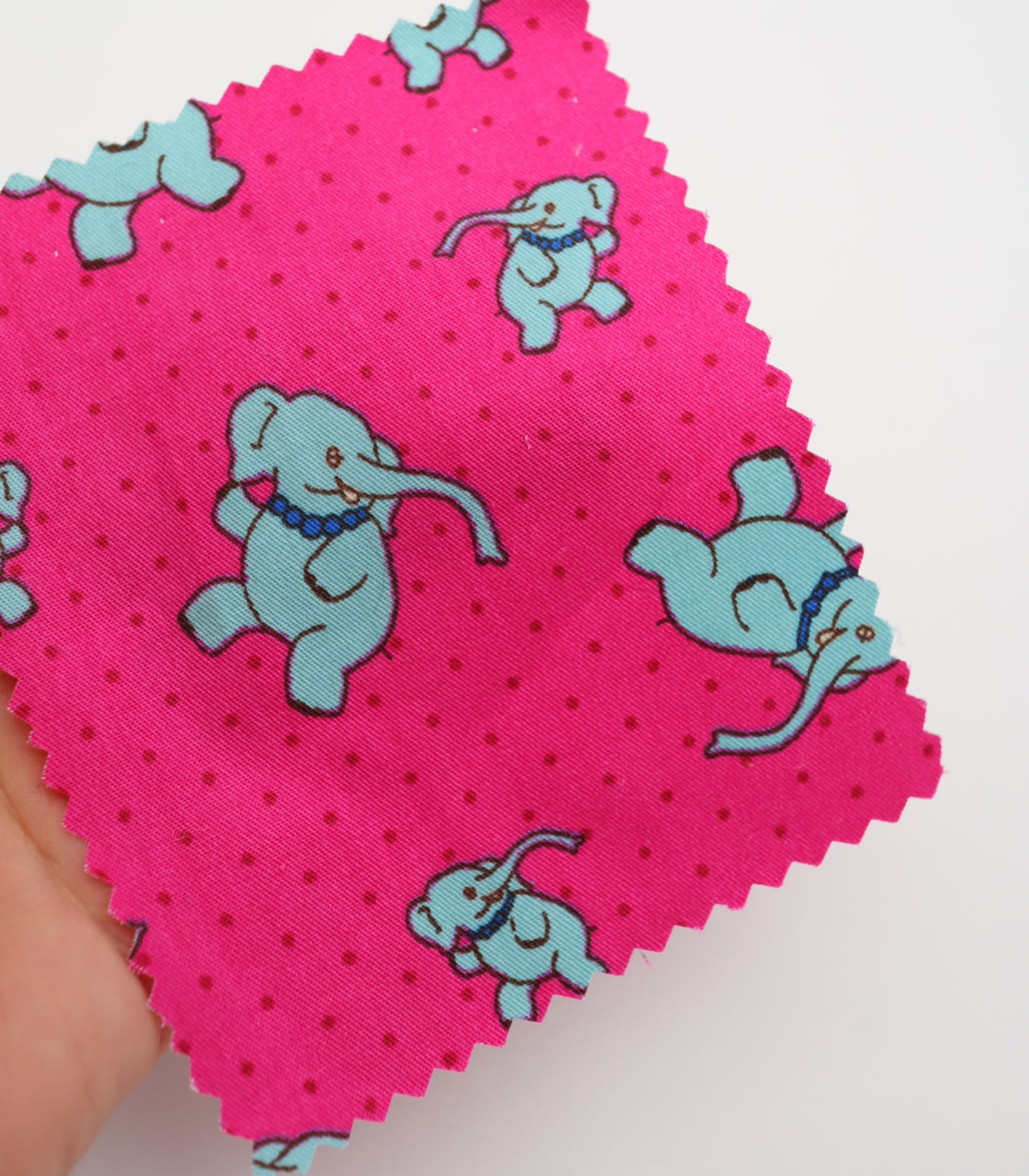 【25SS-233】ゾウさん×ドットプリント綿ローン　/0.5ｙあたり = ～890円