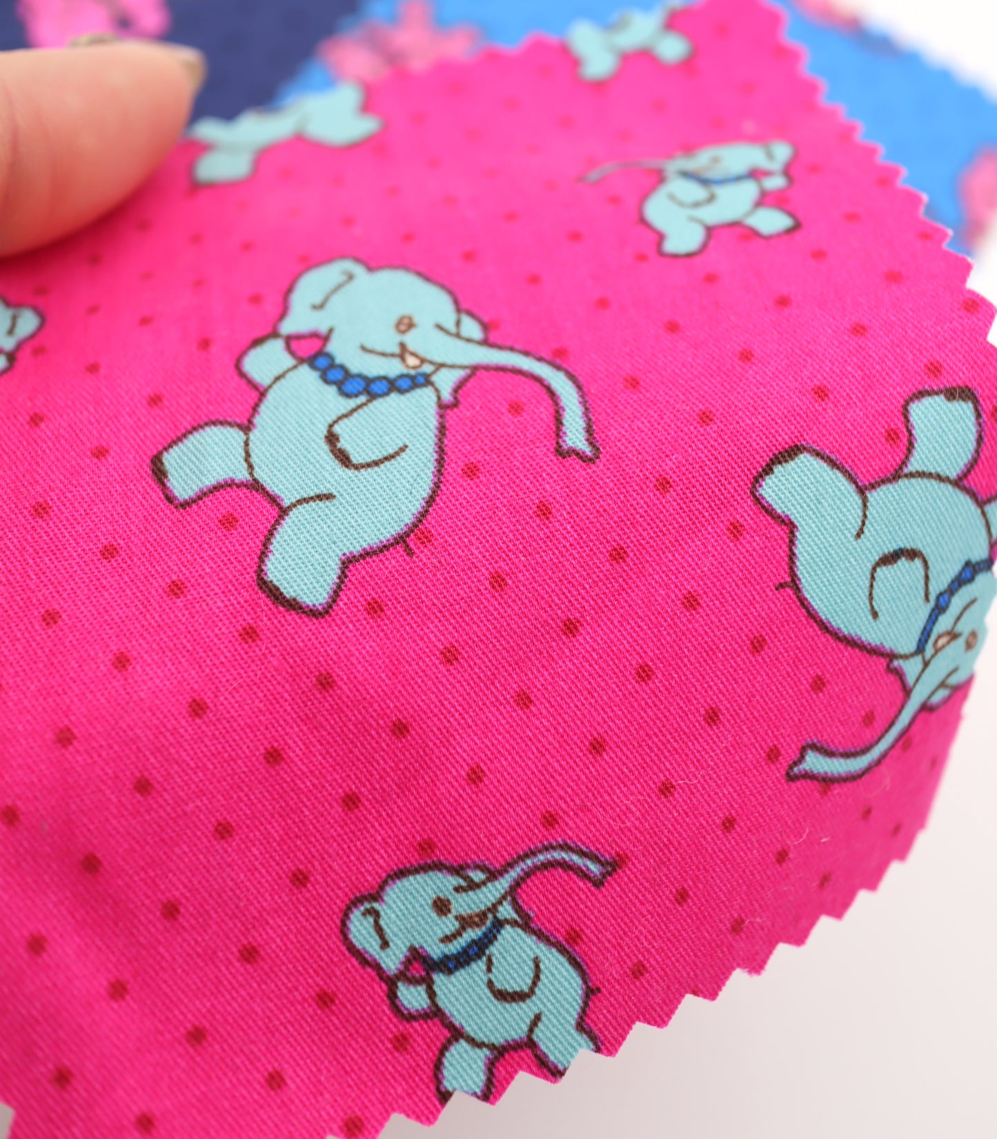 【25SS-233】ゾウさん×ドットプリント綿ローン　/0.5ｙあたり = ～890円