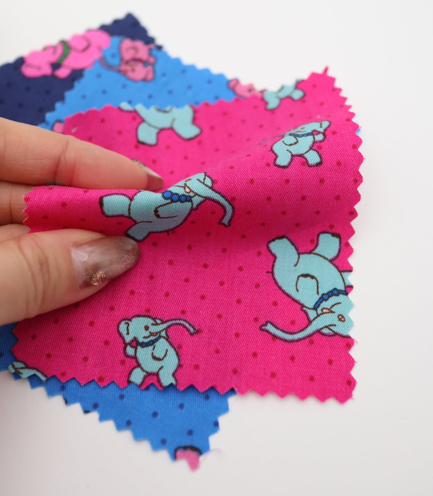 【25SS-233】ゾウさん×ドットプリント綿ローン　/0.5ｙあたり = ～890円