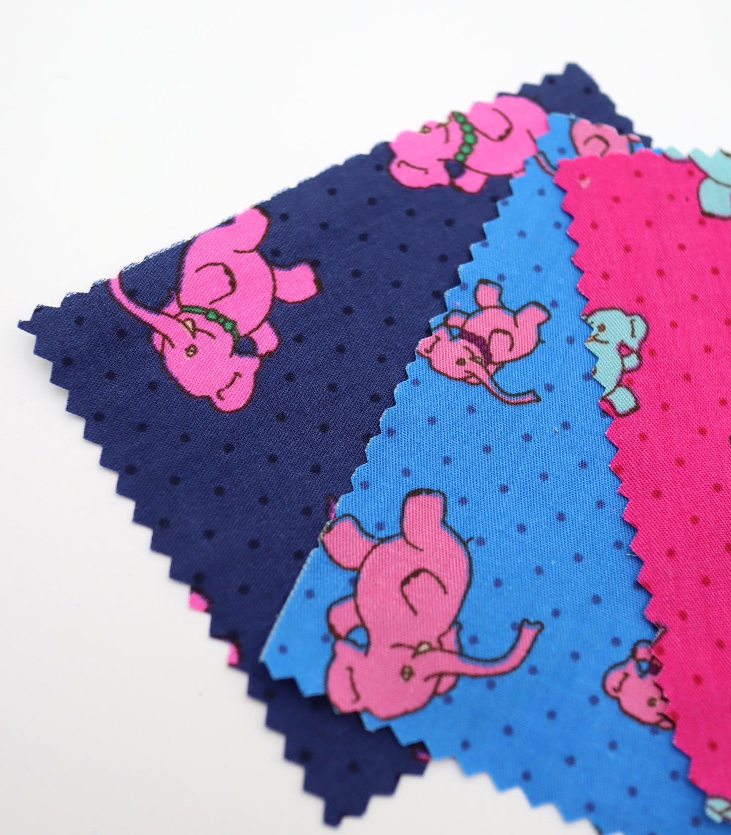 【25SS-233】ゾウさん×ドットプリント綿ローン　/0.5ｙあたり = ～890円