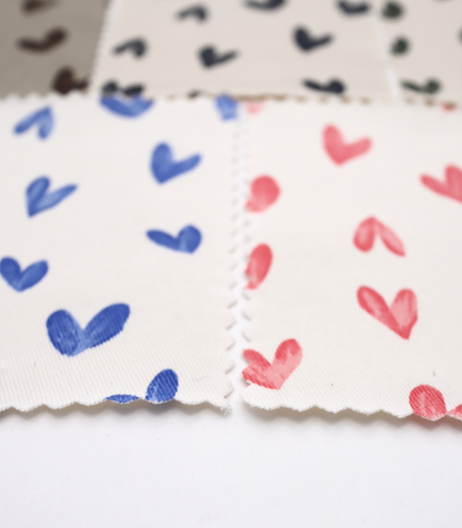 【25SS-057】スケッチ風ハートプリントツイル　/0.5ｙあたり = ～ 945円