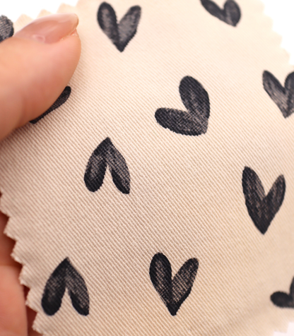 【25SS-057】スケッチ風ハートプリントツイル　/0.5ｙあたり = ～ 945円