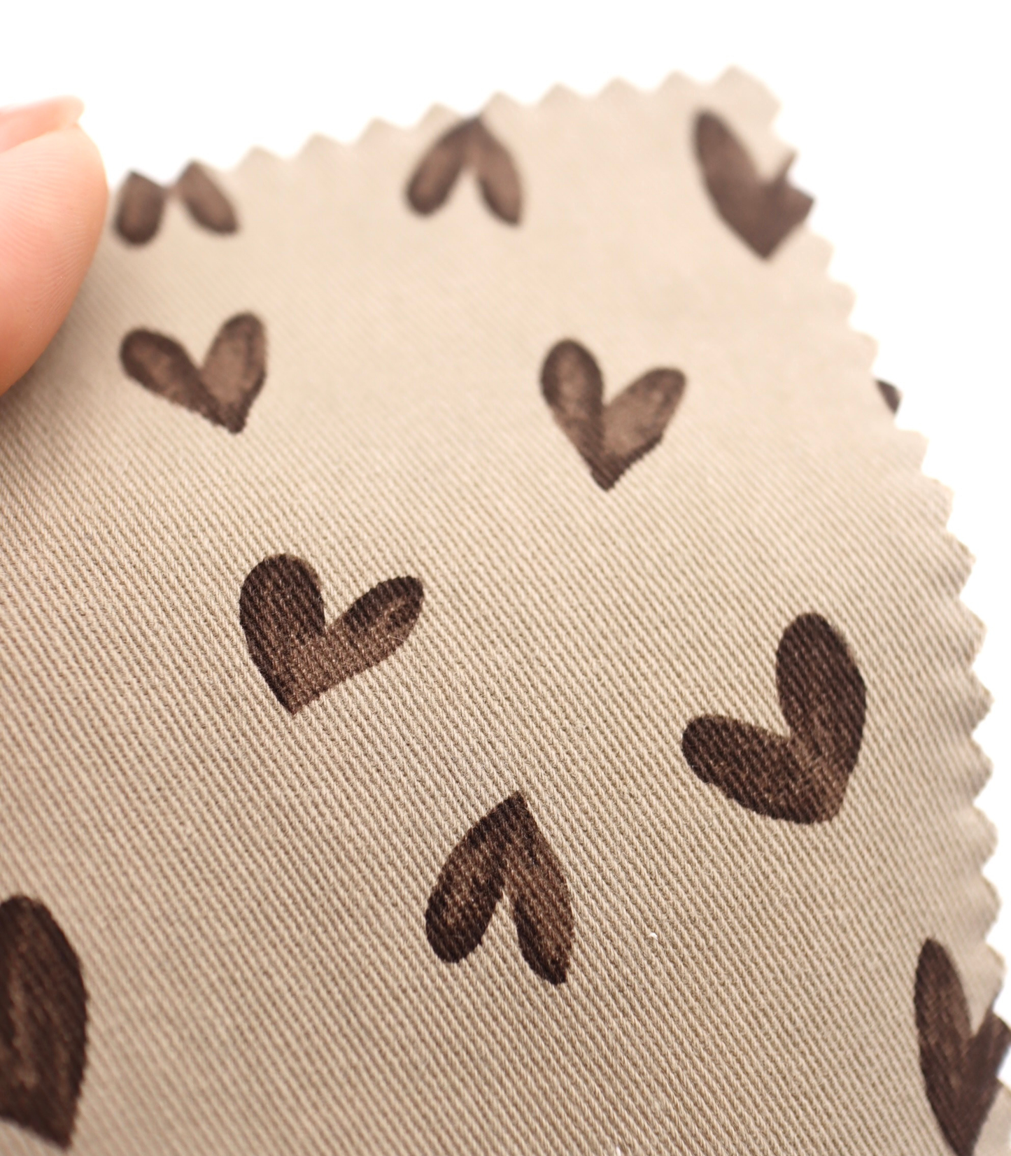 【25SS-057】スケッチ風ハートプリントツイル　/0.5ｙあたり = ～ 945円