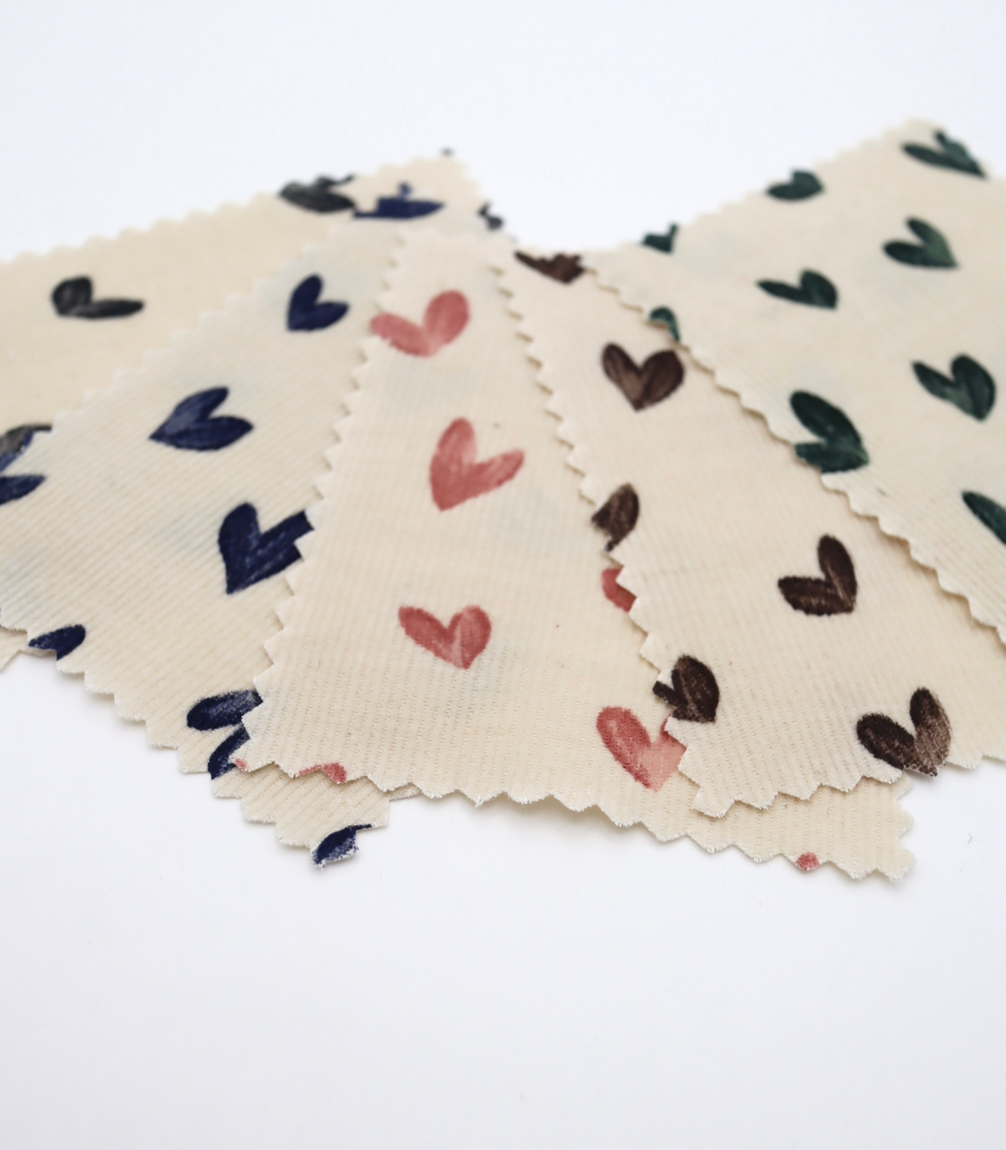 【25SS-008】スケッチ風ハートプリントコーデュロイ　/0.5ｙあたり=～940円