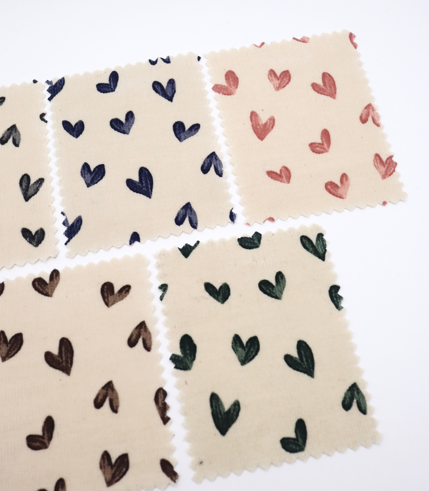 【25SS-008】スケッチ風ハートプリントコーデュロイ　/0.5ｙあたり=～940円