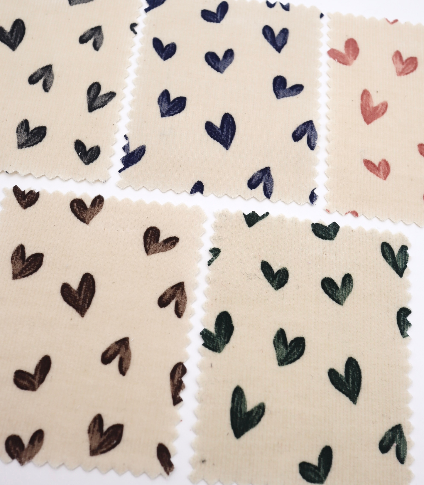 【25SS-008】スケッチ風ハートプリントコーデュロイ　/0.5ｙあたり=～940円