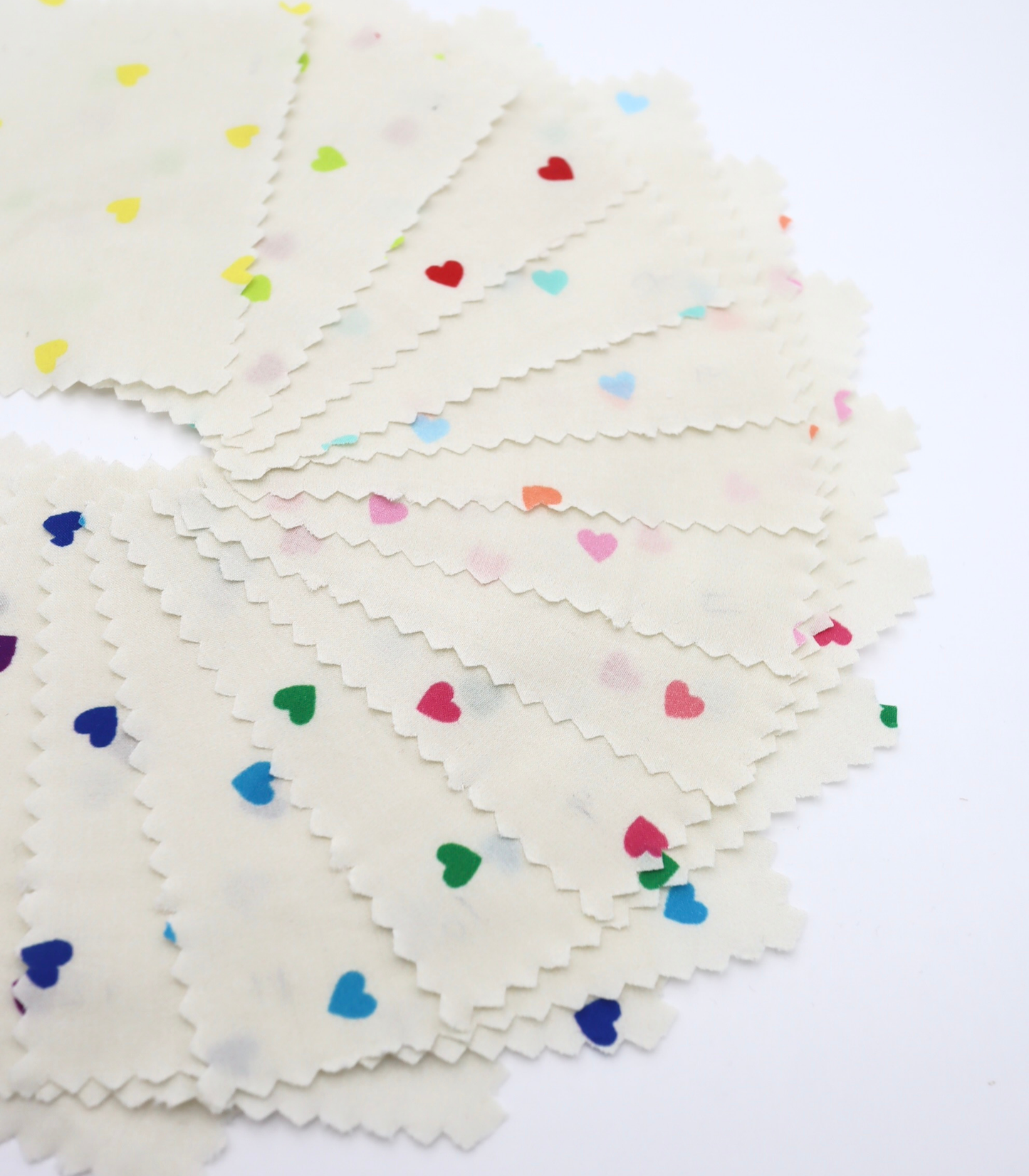 【25SS-045】プチハートプリント綿ローン　/0.5ｙあたり=～485円