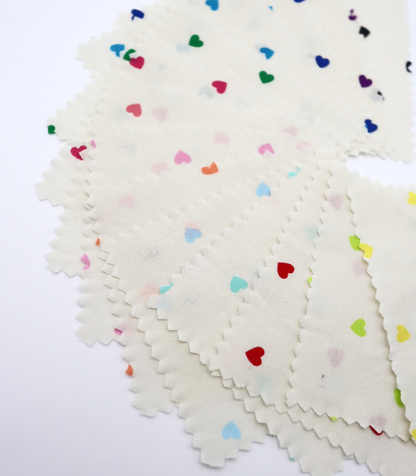 【25SS-045】プチハートプリント綿ローン　/0.5ｙあたり=～485円