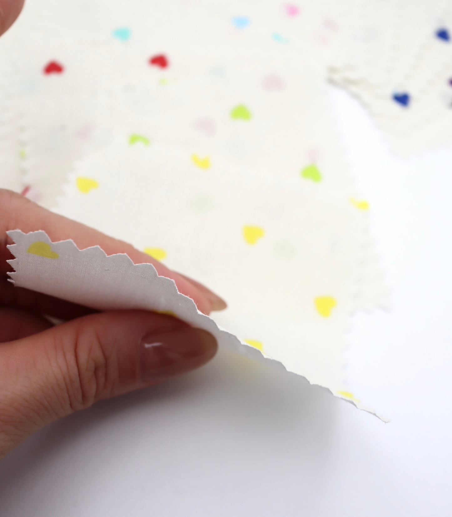 【25SS-045】プチハートプリント綿ローン　/0.5ｙあたり=～485円